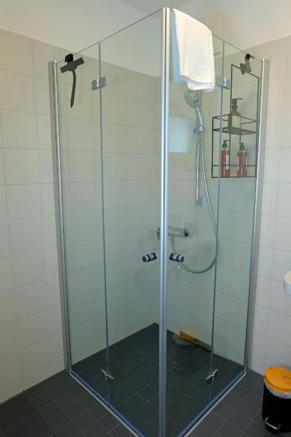 Design Apartment Nr 2 Mit Terrasse Und Parkplatz Straubing Dış mekan fotoğraf